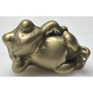 Vintage Mini Brass Frog Figurine Statue Paperweight Posing Laying Down